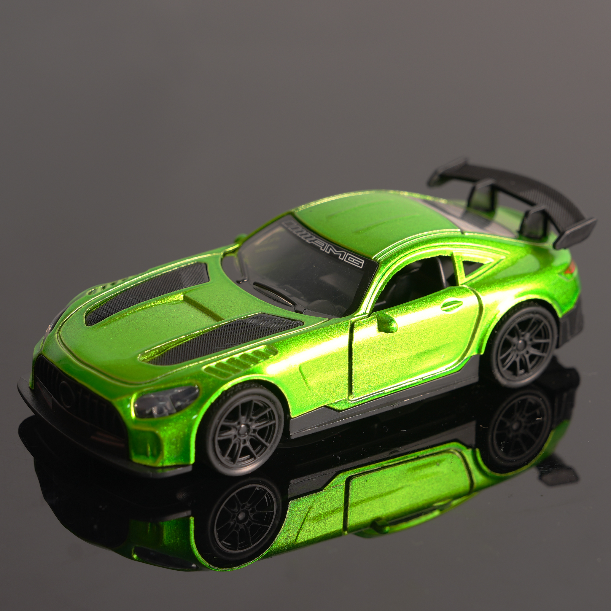 Outdoor Sports Accessories - 1:32 Scale Green Amg Gt Die-Cast