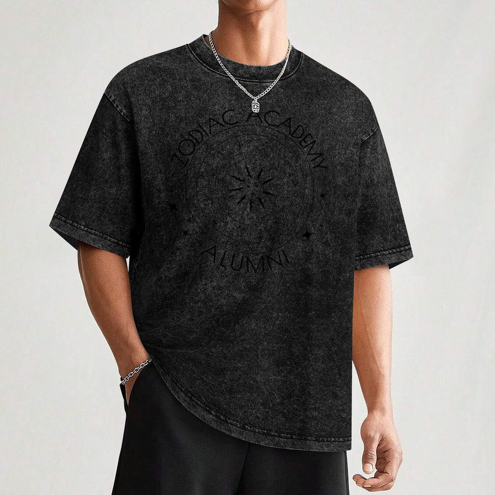 Zodiac Academy Alumni T-Shirt  - Academy Sports Outdoor reseña y precio